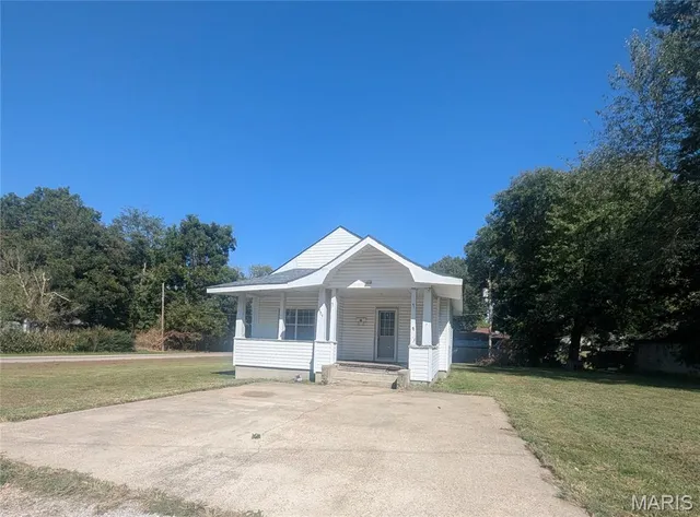 $55,000 | 704 South Main Street, Campbell, MO 63933