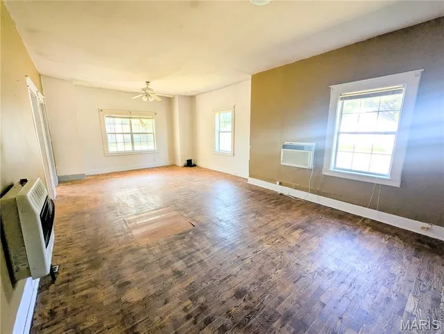 $55,000 | 704 South Main Street, Campbell, MO 63933