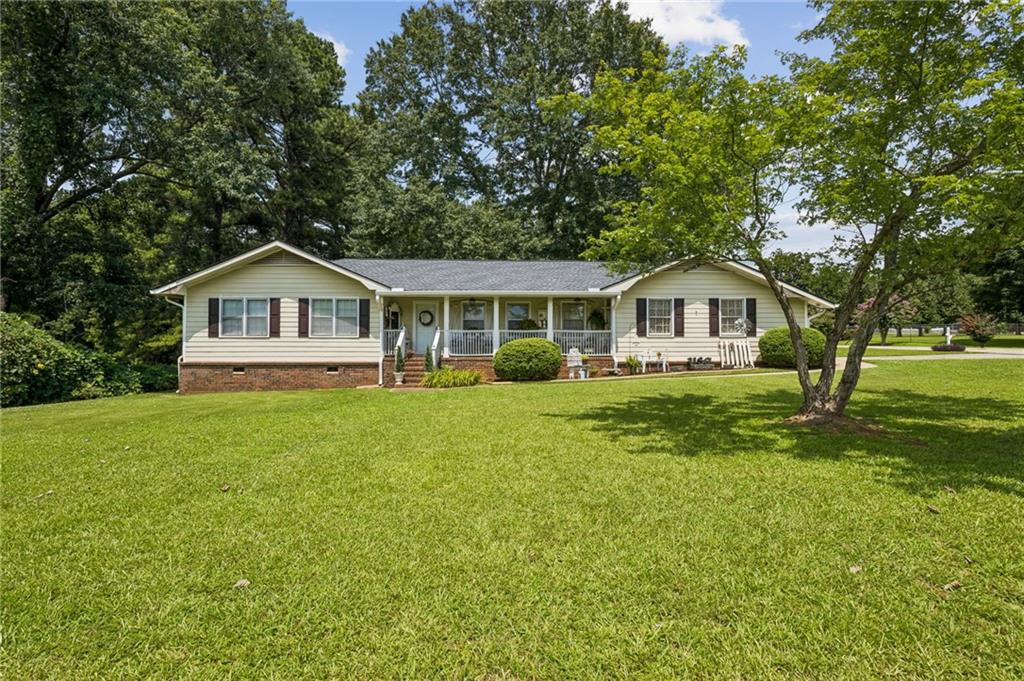4231 Hamilton Mill Road Buford, GA 30519 - Photo 4 of 59 Gallery Image 4
