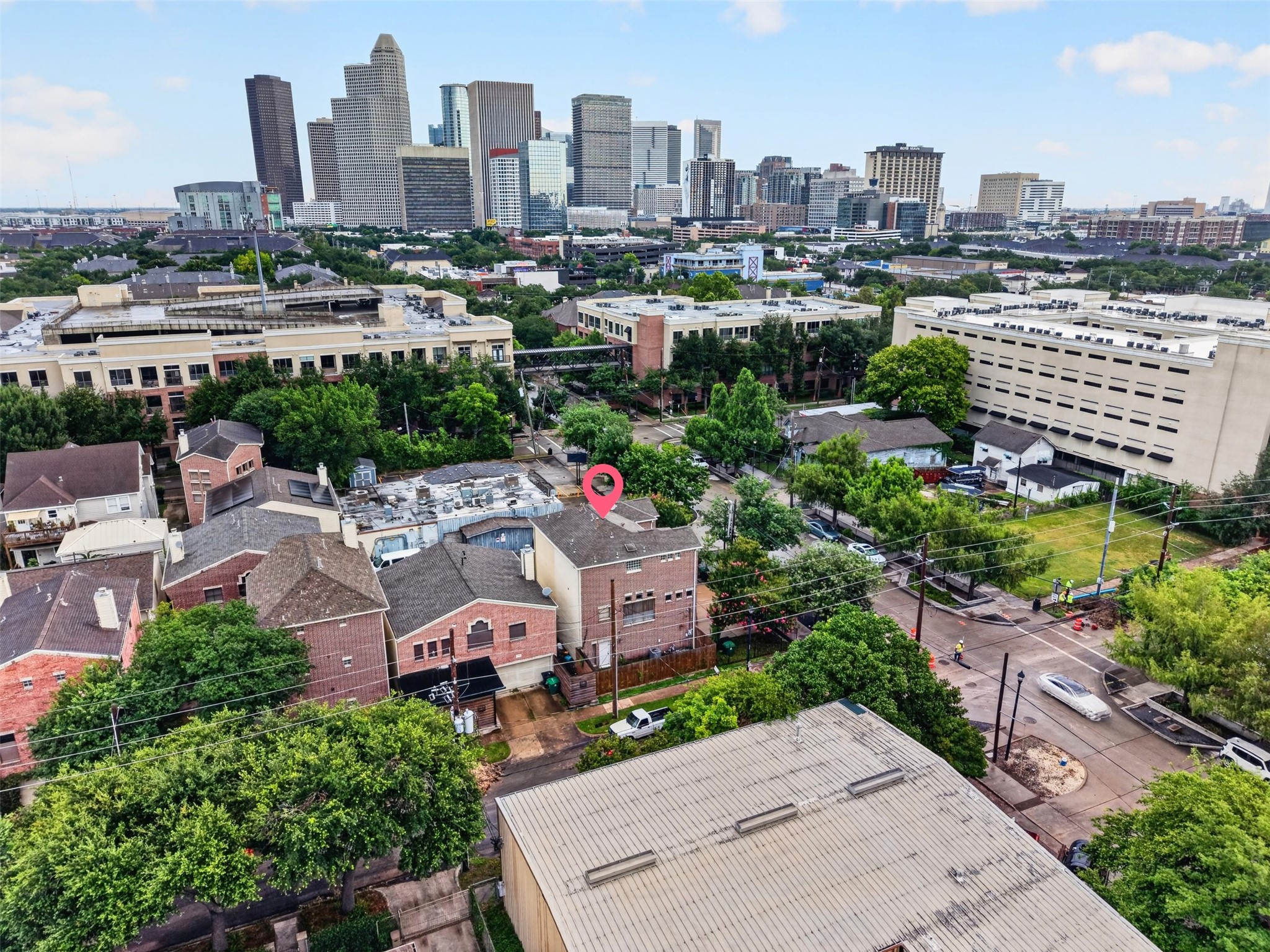 2716 Bagby Street Houston, TX 77006 - Photo 29 of 29 a view of a city