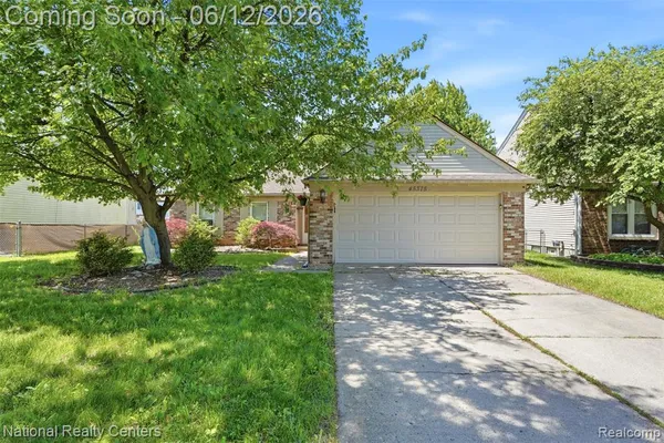 $265,000 | 45375 Ronnen Drive, Macomb, MI 48044