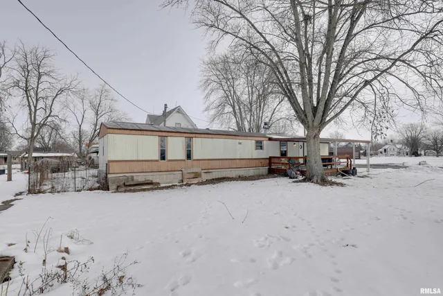 $45,000 | 208 North Kentucky Street, Camp Point, IL 62320