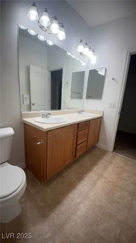 $2,400 | 1004 Tropic Wind Avenue, North Las Vegas, NV 89081