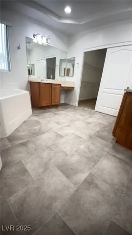 $2,400 | 1004 Tropic Wind Avenue, North Las Vegas, NV 89081