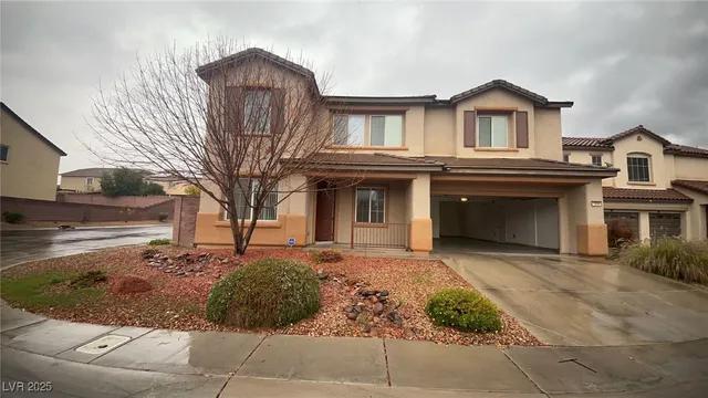 $2,400 | 1004 Tropic Wind Avenue, North Las Vegas, NV 89081