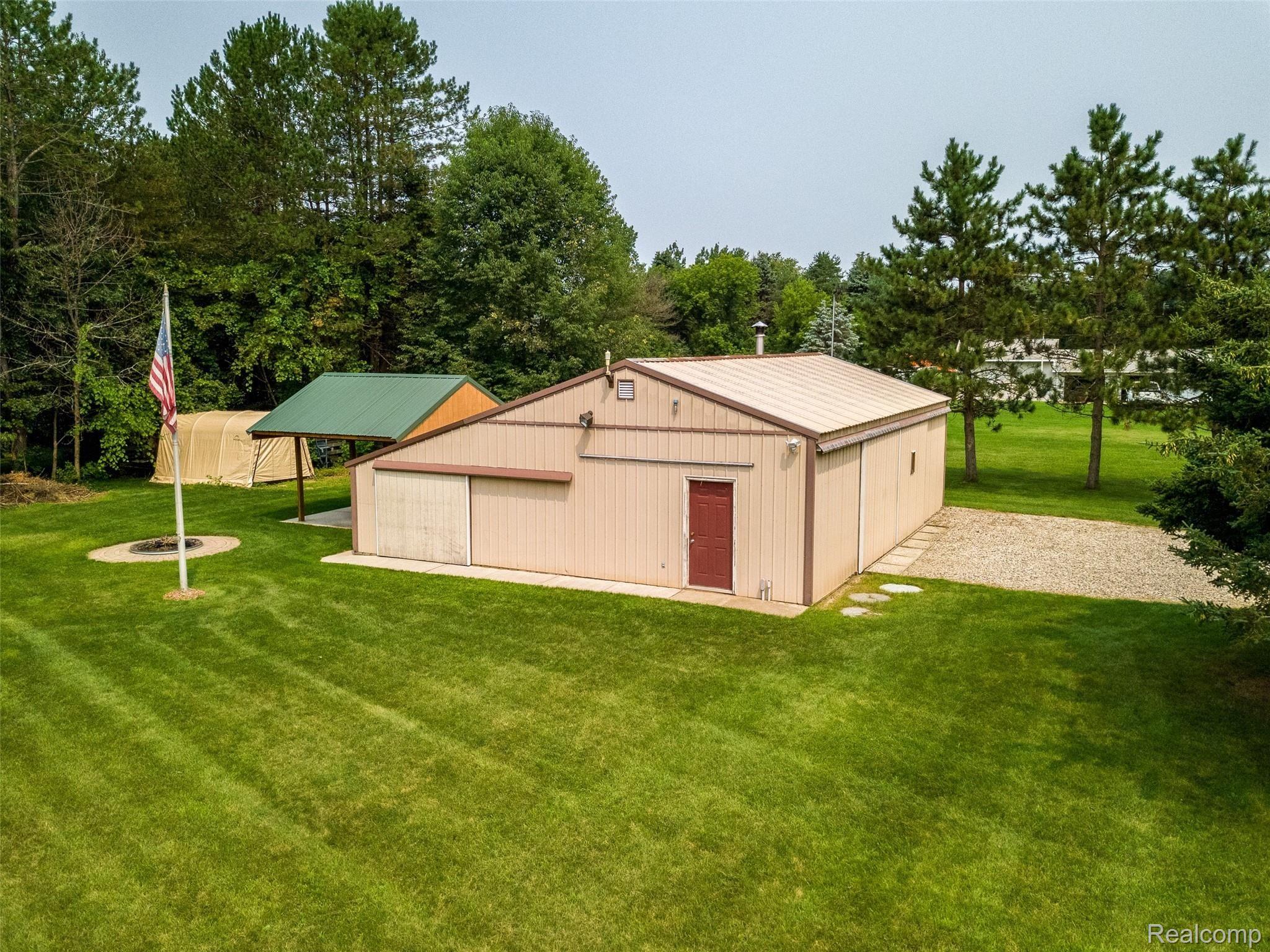 3787 Hooker Road Pinckney, MI 48169 - Photo 3 of 55 Drone19.jpg