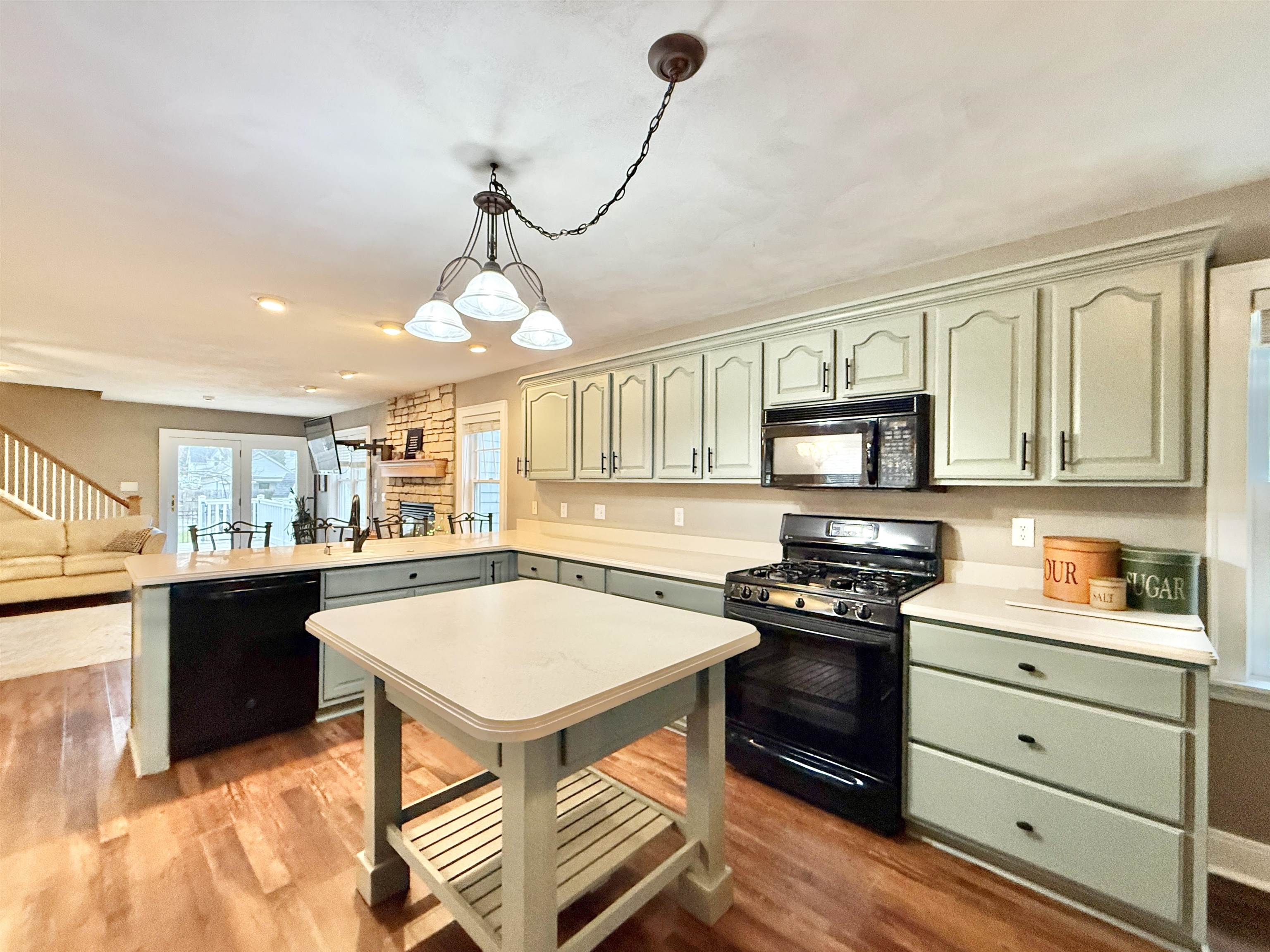 1719 Emerson Street Beloit, WI 53511 - Photo 15 of 33