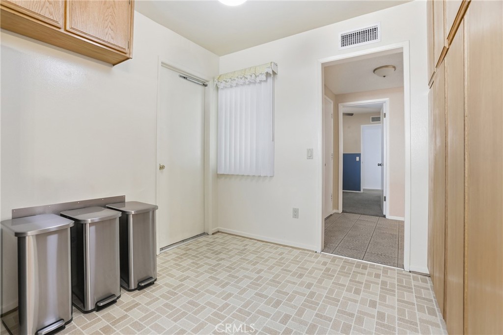 6585 Shannon Road Riverside, CA 92504 - Photo 23 of 57
