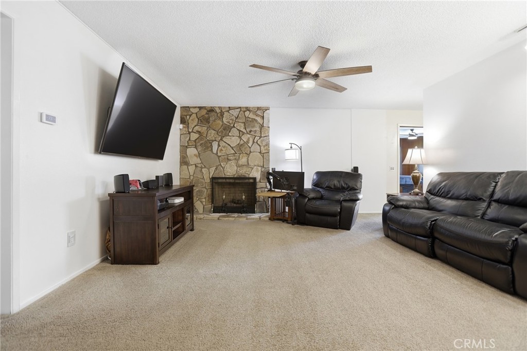 6585 Shannon Road Riverside, CA 92504 - Photo 6 of 57