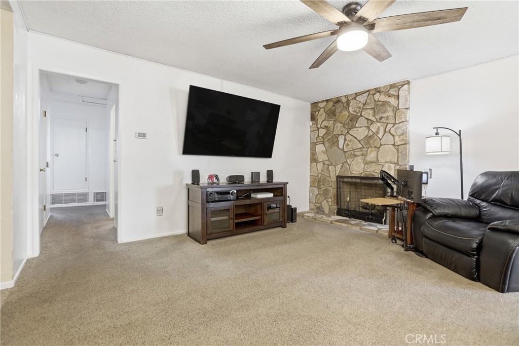 6585 Shannon Road Riverside, CA 92504 - Photo 9 of 57
