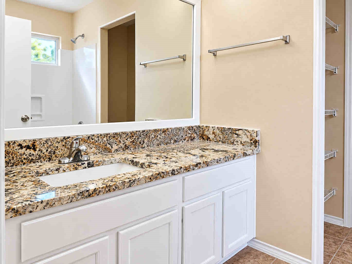 1419 Rising Springs Lane Houston, TX 77073 - Photo 8 of 20 Primary bathroom