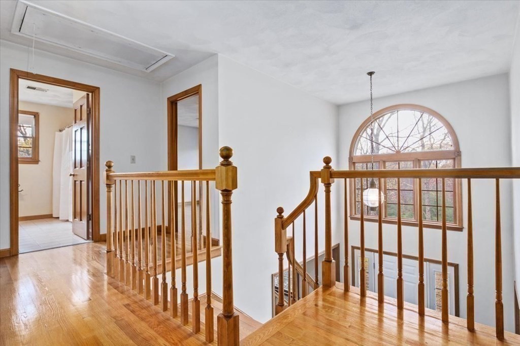 72 Jefferson Road Franklin, MA 02038 - Photo 14 of 33 a view of an entryway with wooden floor