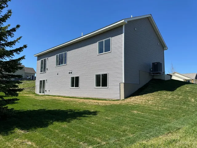 $484,900 | 1230 Olivia Street Southeast, New Prague, MN 56071