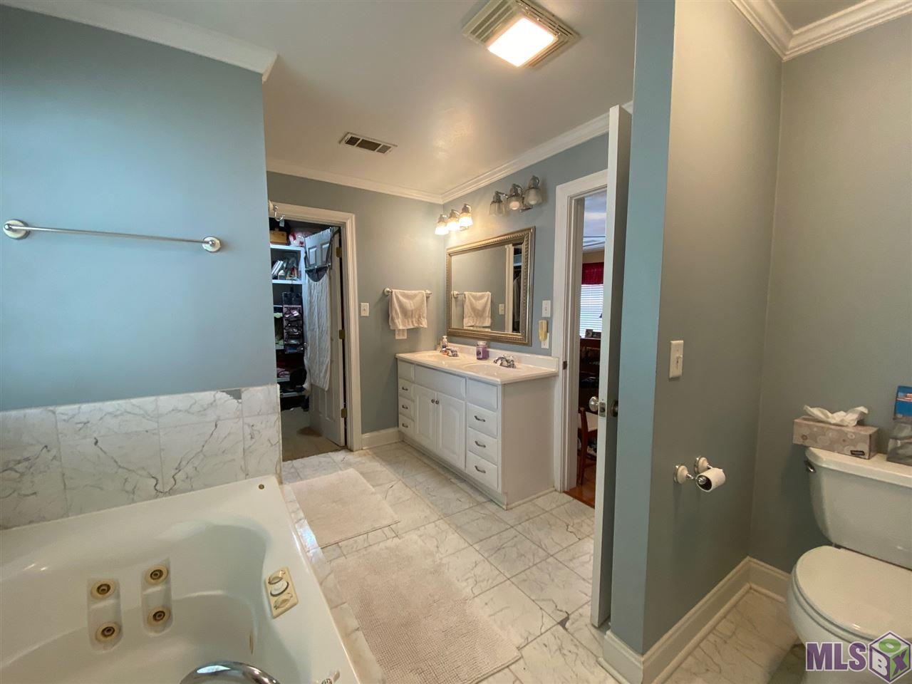 4115 Hyacinth Avenue Baton Rouge, LA 70808 - Photo 21 of 32 Gallery Image 21