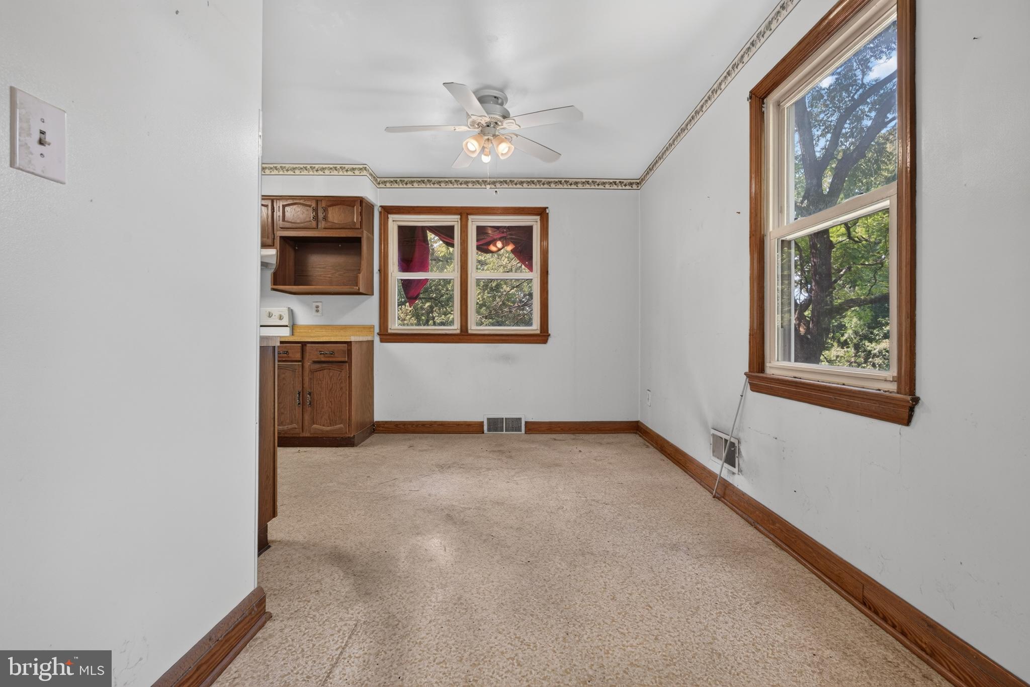 16 Balfred Road Baltimore, MD 21228 - Photo 18 of 29 Gallery Image 18
