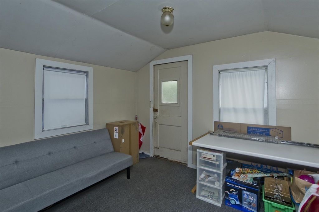 145 Darling Street Springfield, MA 01151 - Photo 25 of 26