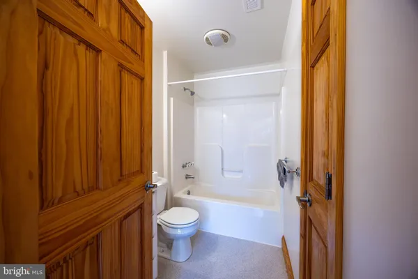 $799,900 | 446 Broomgrass Way, Gerrardstown, WV 25420