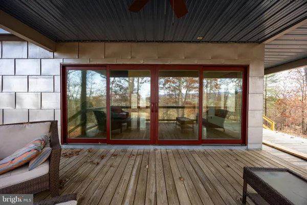 $799,900 | 446 Broomgrass Way, Gerrardstown, WV 25420