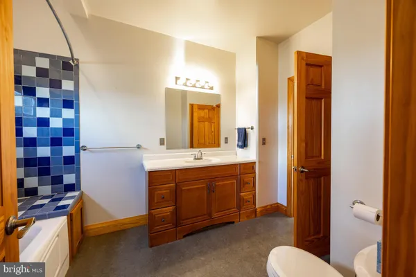 $799,900 | 446 Broomgrass Way, Gerrardstown, WV 25420