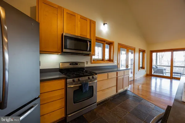 $799,900 | 446 Broomgrass Way, Gerrardstown, WV 25420