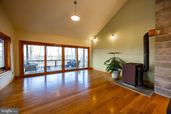 $799,900 | 446 Broomgrass Way, Gerrardstown, WV 25420