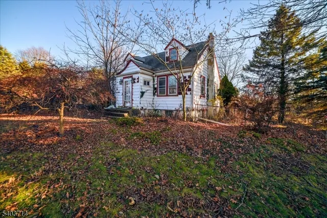 $300,000 | 731 Highway 202, Bridgewater, NJ 08807