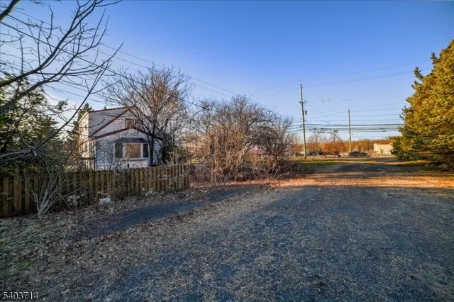 $300,000 | 731 Highway 202, Bridgewater, NJ 08807