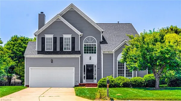 $2,900 | 500 Fieldstone Court, Greensboro, NC 27455