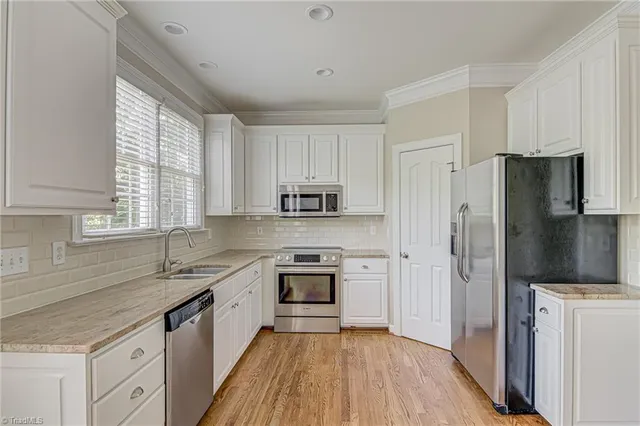 $3,000 | 500 Fieldstone Court, Greensboro, NC 27455