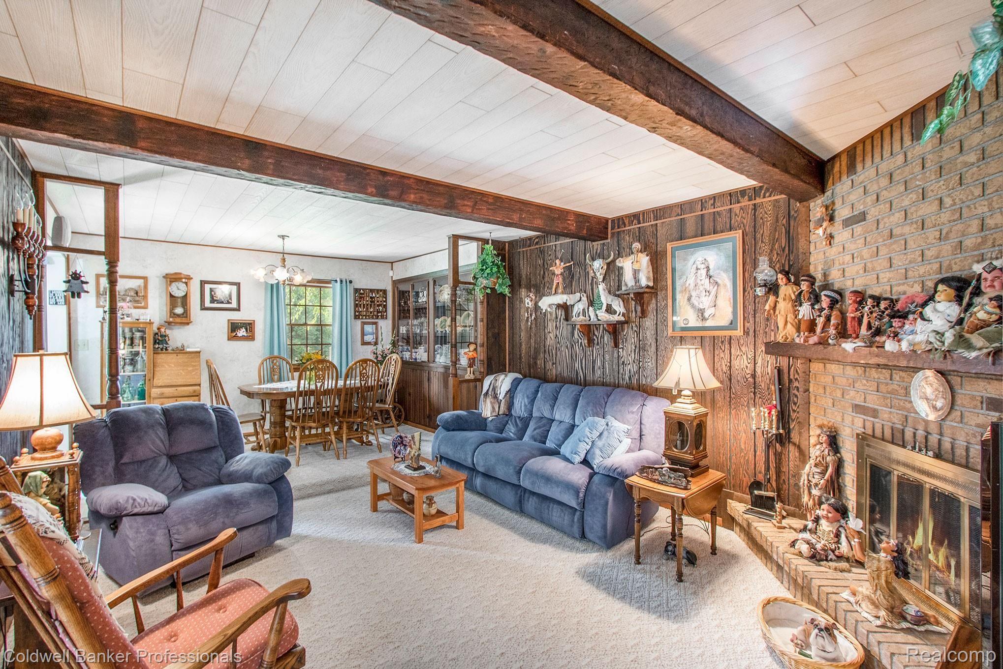 2537 Carpenter Road Lapeer, MI 48446 - Photo 12 of 26 Family Room