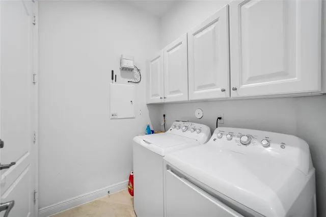 $949,900 | 9730 Blue Isle Bay, Parkland, FL 33076