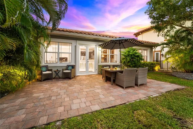 $949,900 | 9730 Blue Isle Bay, Parkland, FL 33076