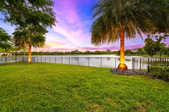$949,900 | 9730 Blue Isle Bay, Parkland, FL 33076