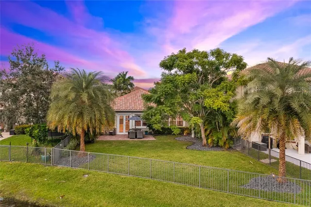 $949,900 | 9730 Blue Isle Bay, Parkland, FL 33076