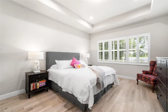 $949,900 | 9730 Blue Isle Bay, Parkland, FL 33076