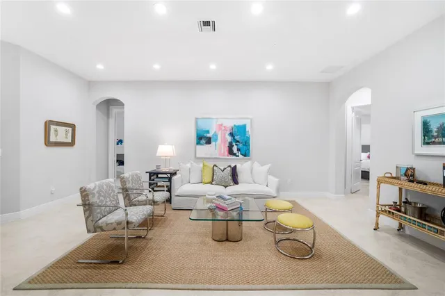 $949,900 | 9730 Blue Isle Bay, Parkland, FL 33076