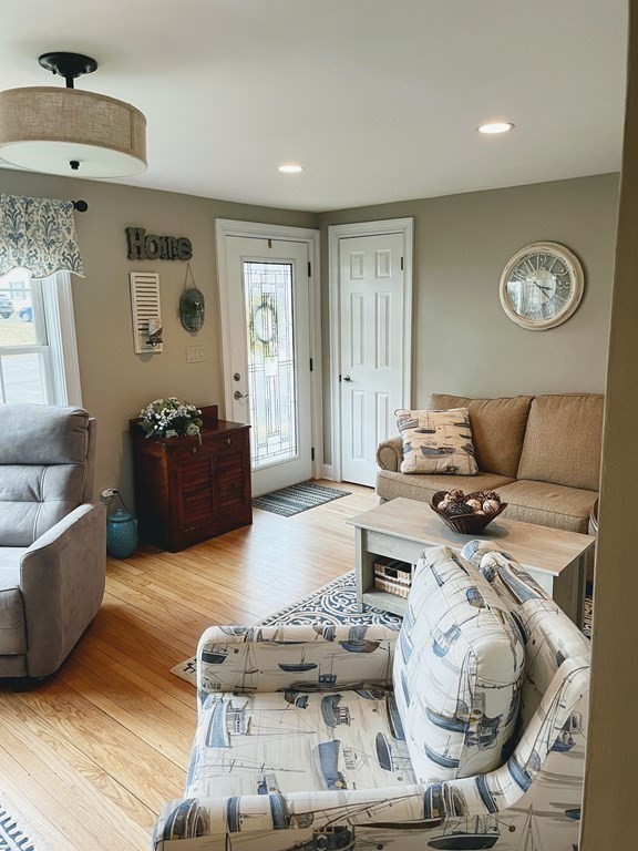 43 Robinson Road West Springfield, MA 01089 - Photo 12 of 23 Gallery Image 12