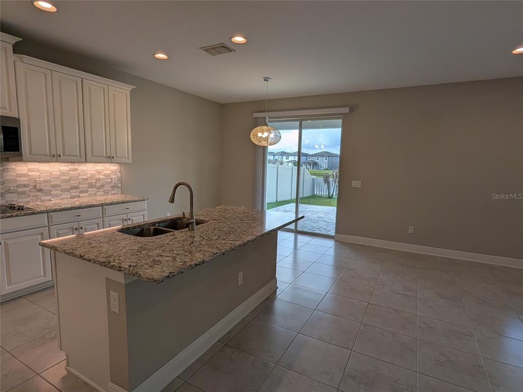 7545 Pool Compass Loop Wesley Chapel, FL 33545 - Photo 3 of 33