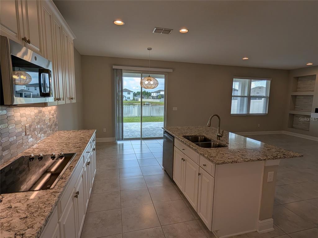 7545 Pool Compass Loop Wesley Chapel, FL 33545 - Photo 5 of 33