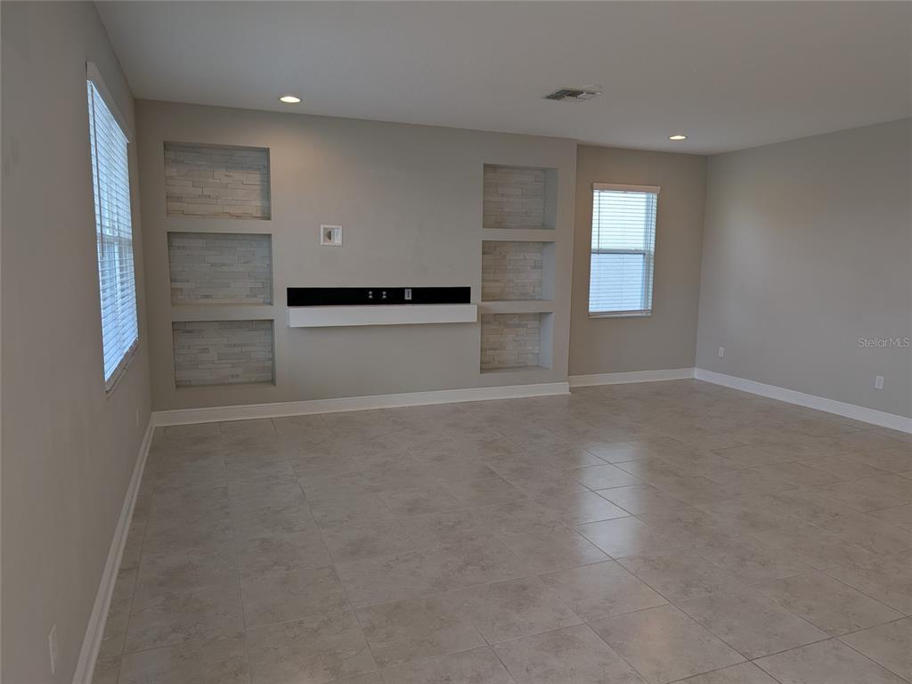 7545 Pool Compass Loop Wesley Chapel, FL 33545 - Photo 9 of 33