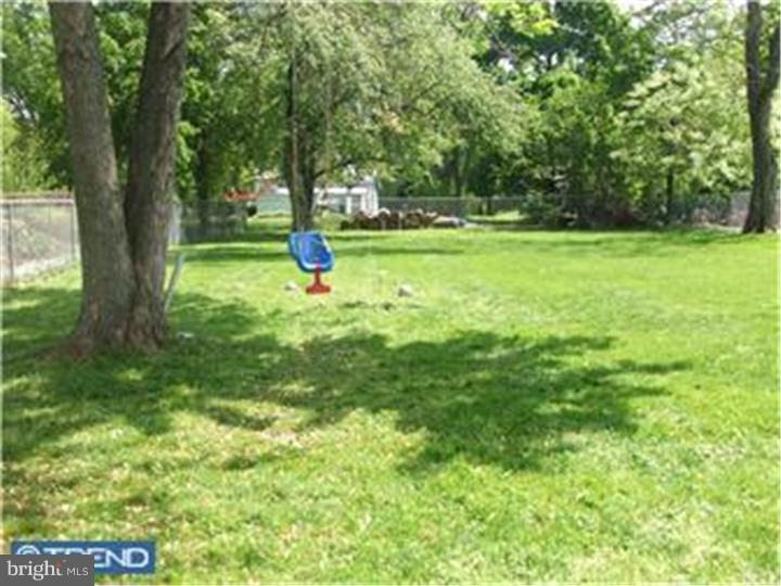 2215 Lenhart Road Colmar, PA 18915 - Photo 21 of 24 Back Yard