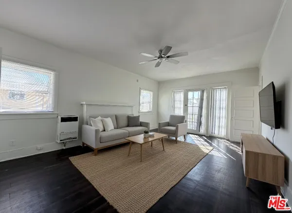 $2,150 | 2142 Oak Street, Los Angeles, CA 90007