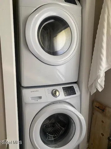 $2,000 | 90 Catherine Street, Unit 2, Saratoga Springs, NY 12866