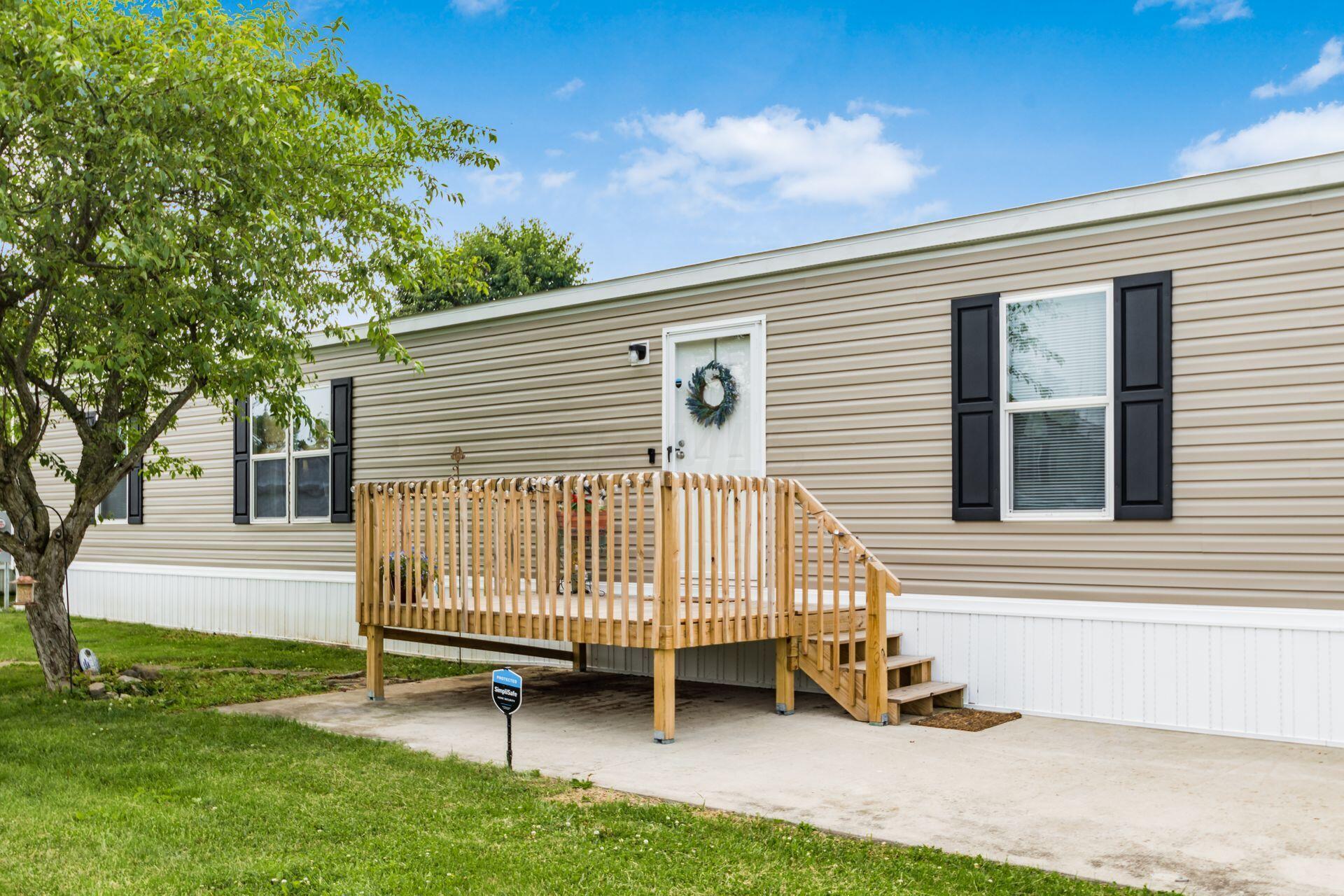 1330 Hanover Road, Unit 407 Delaware, OH 43015 - Photo 3 of 23 Welcome to 1330 Hanover Road!