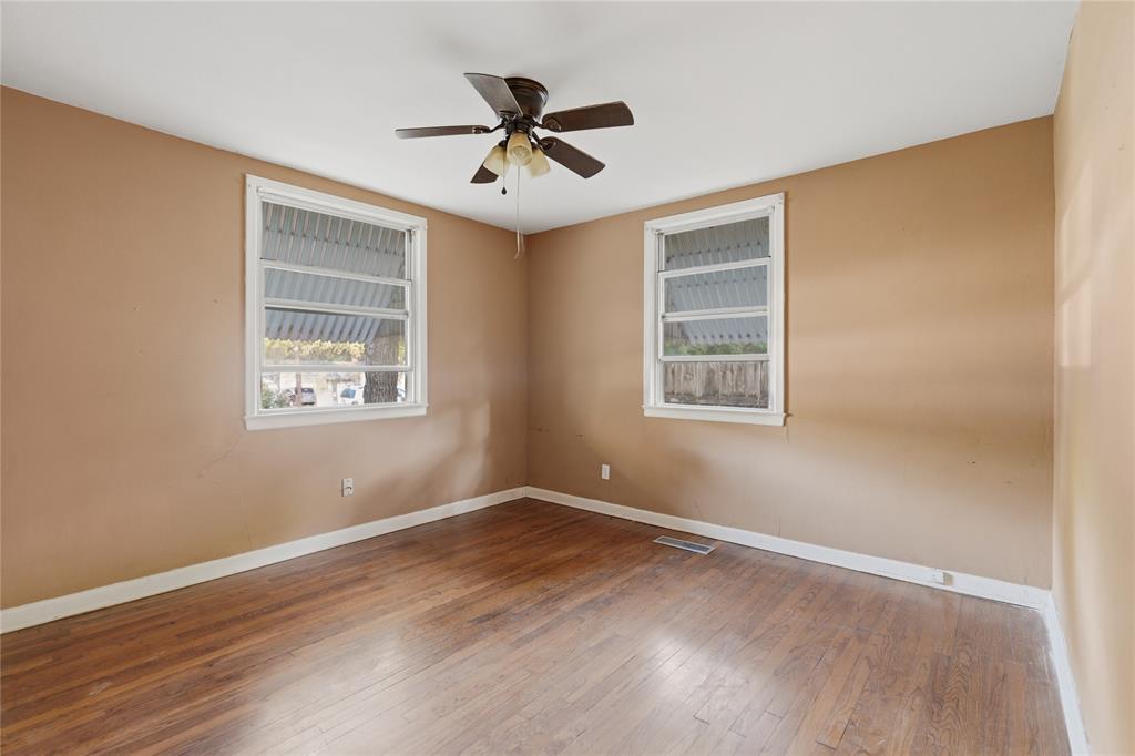 2204 Tierney Road Fort Worth, TX 76112 - Photo 14 of 18
