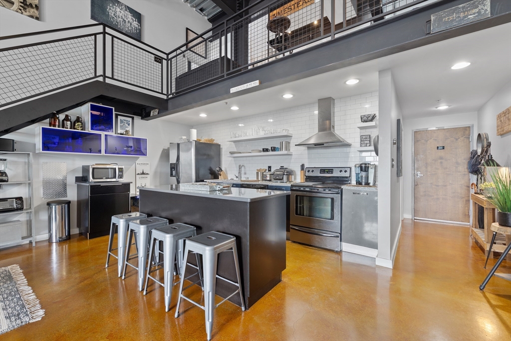 950 Broadway, Unit 27 Chelsea, MA 02150 - Photo 5 of 23