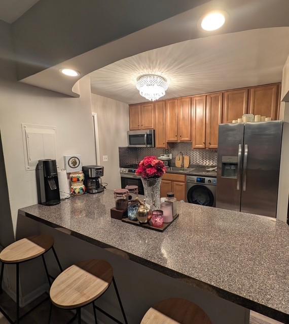 109 Cross Keys Road, Unit R109F Baltimore, MD 21210 - Photo 5 of 28 Modern kitchen