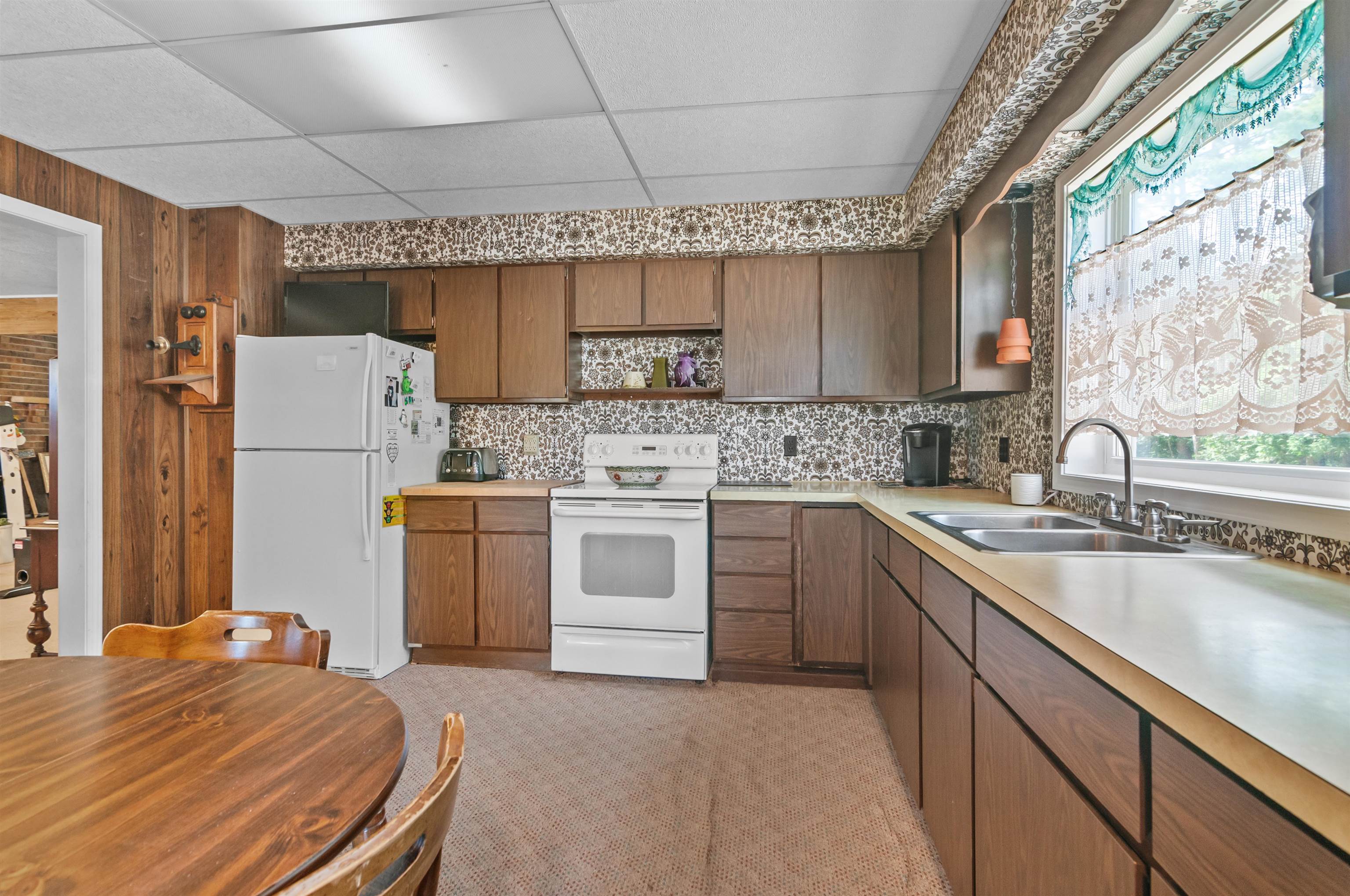 3433 East 46 Road Cadillac, MI 49601 - Photo 7 of 51