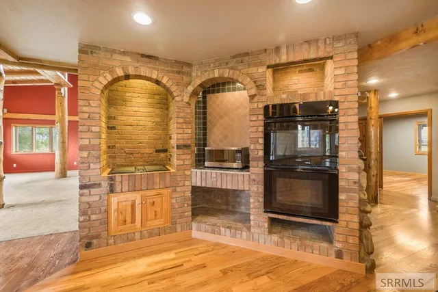 $1,390,000 | 144 East 400 North, Blackfoot, ID 83221