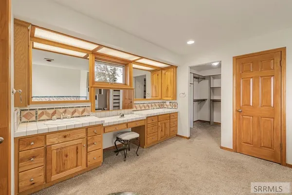 $1,390,000 | 144 East 400 North, Blackfoot, ID 83221